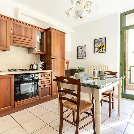 Casa Dei Quadri Monolocale * Iesi